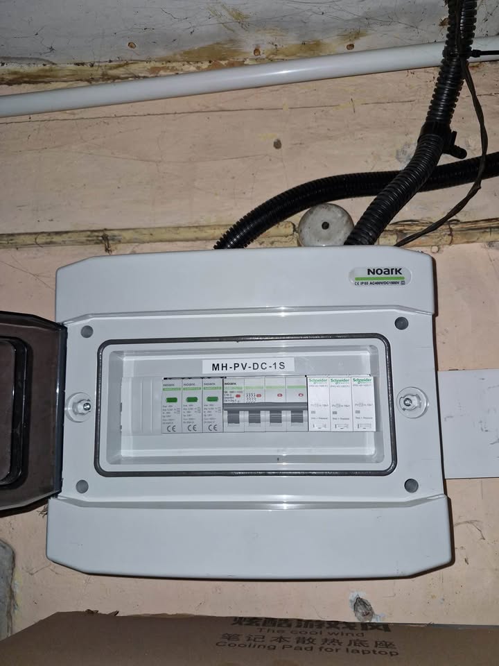 10 kW Hybrid Solar Inverter & Battery Storage Kit